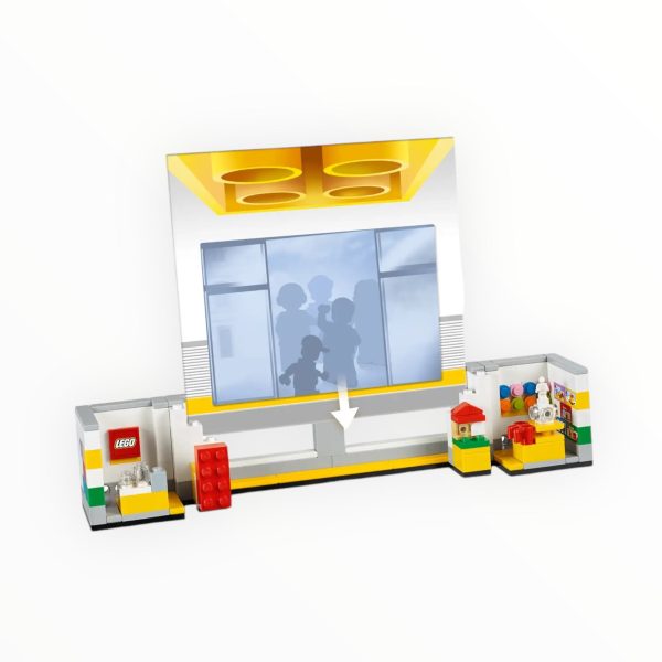 Retired Set 40359 LEGO Picture Frame Fashion